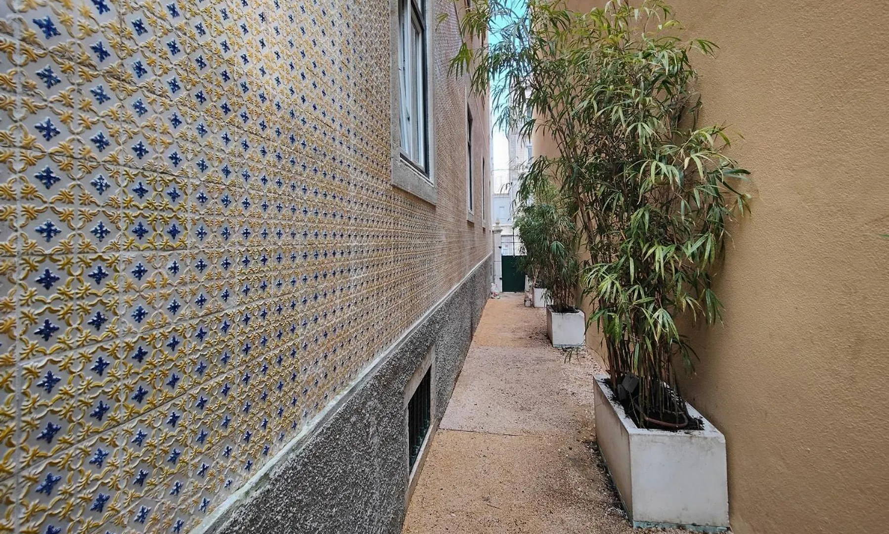 Apartment Joivy Astonishing Flat W Office Near Central Lisbon