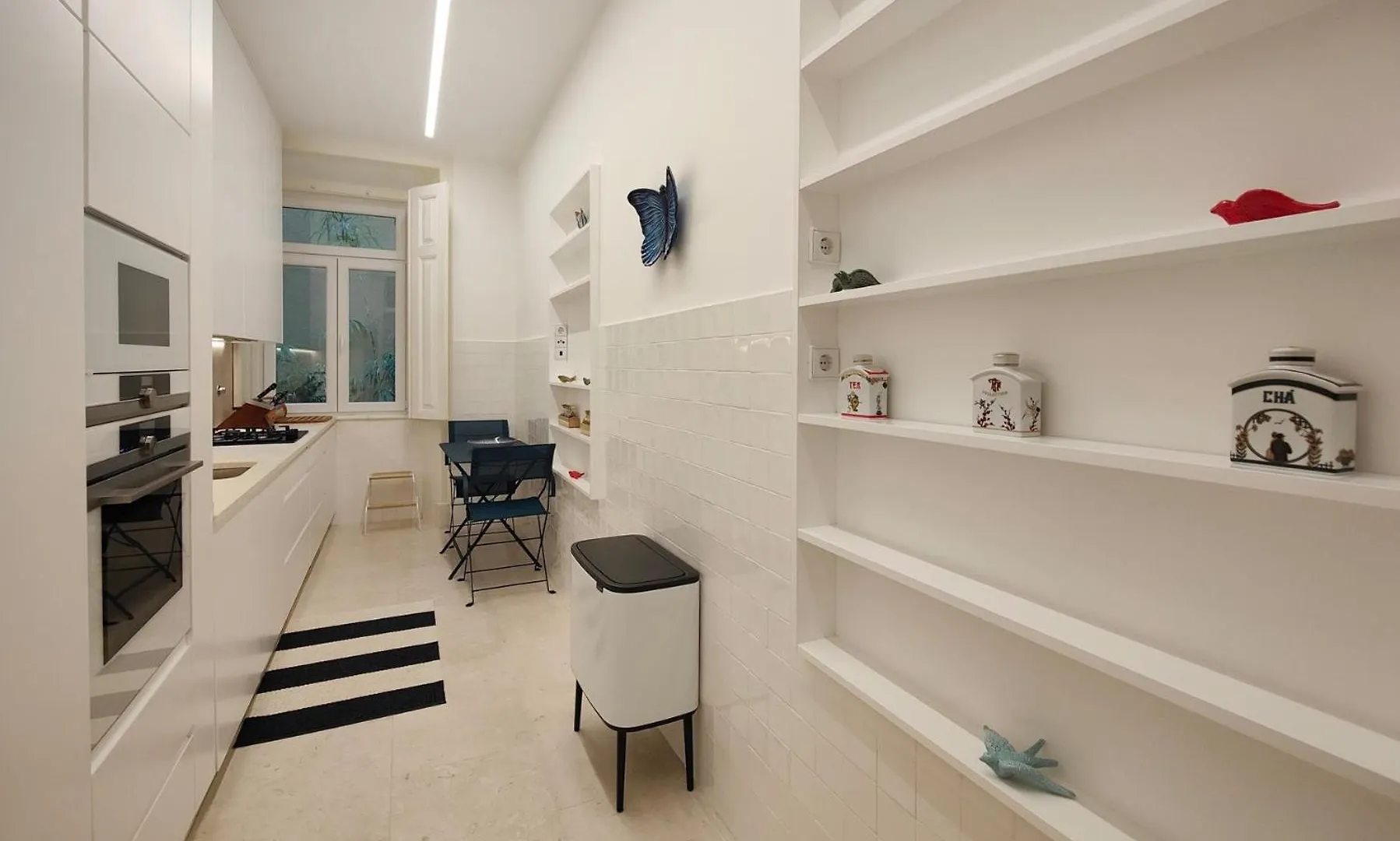 Joivy Astonishing Flat W Office Near Central Lisbon